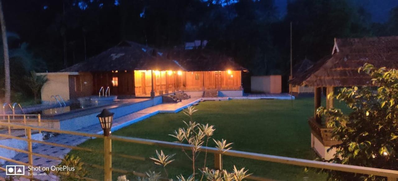Sparrow Vale Resort Kotamangalam Extérieur photo