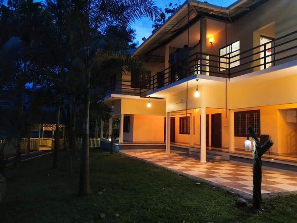 Sparrow Vale Resort Kotamangalam Extérieur photo